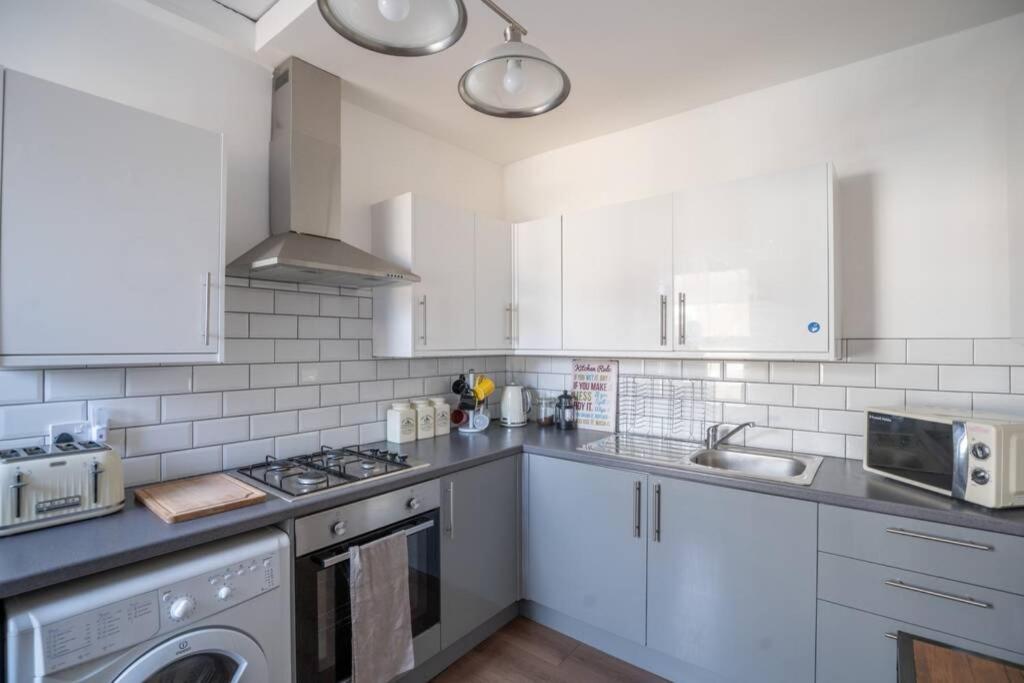 Phenix Central - Huge 3 Bed, Super Equipped Apartment. Cardiff Exteriér fotografie